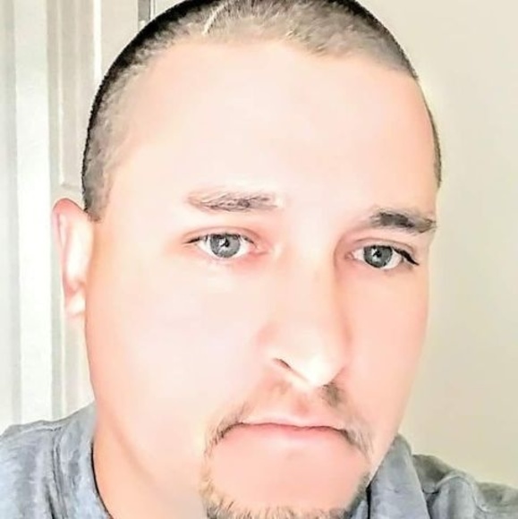 Meet your Posher, Andrew - Picture 1 of 1